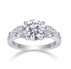 Three-Stone Moissanite Ring in 925 Sterling Silver – Sparkling Engagement & Anniversary Ring